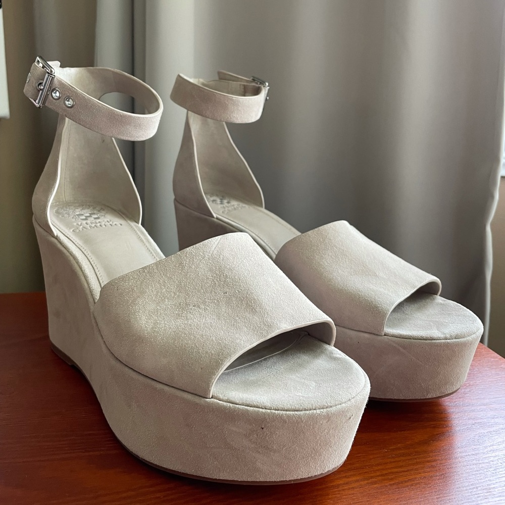 Vince Camuto wedge nude